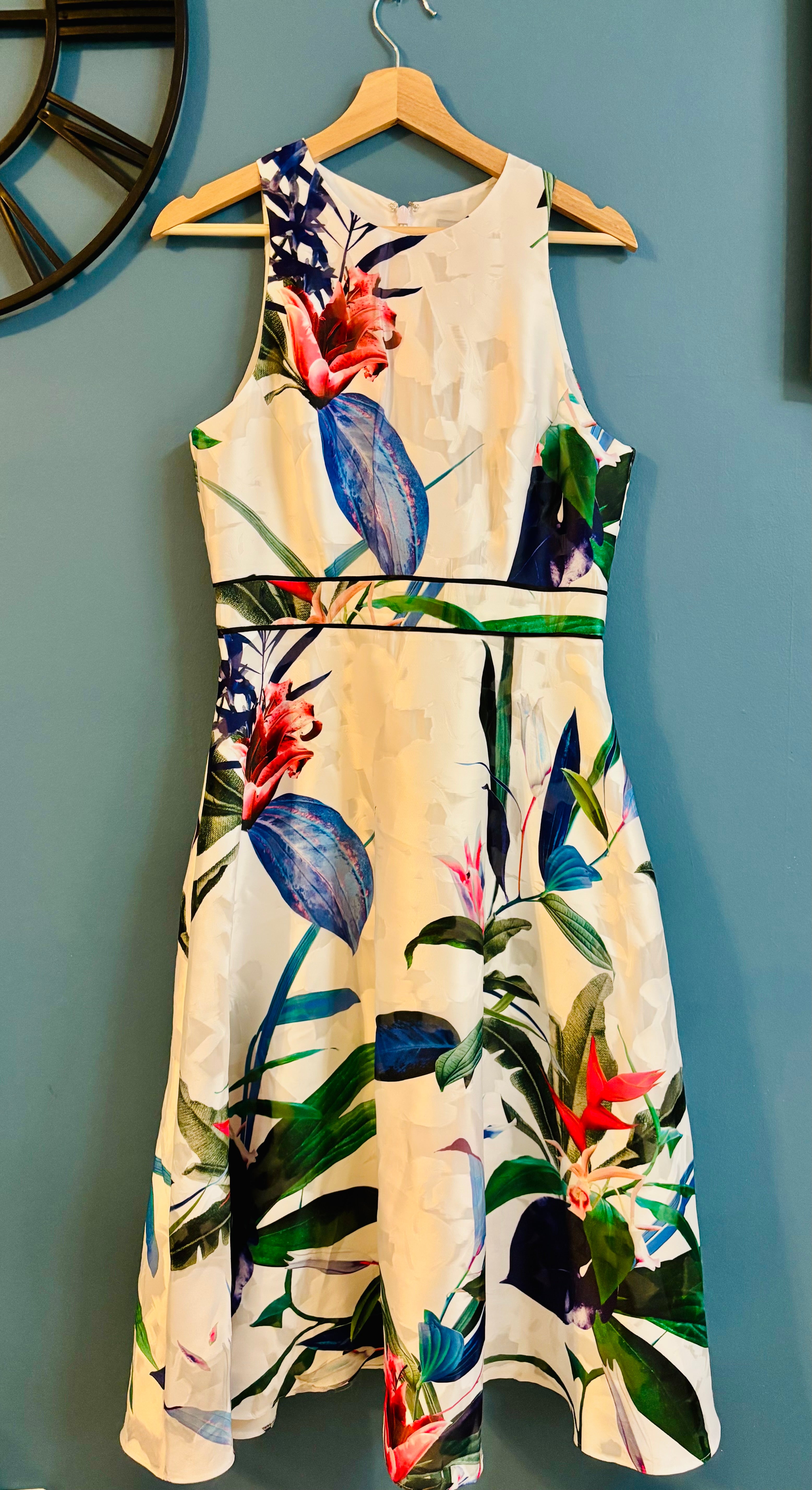 Coast- White Floral - Size 12