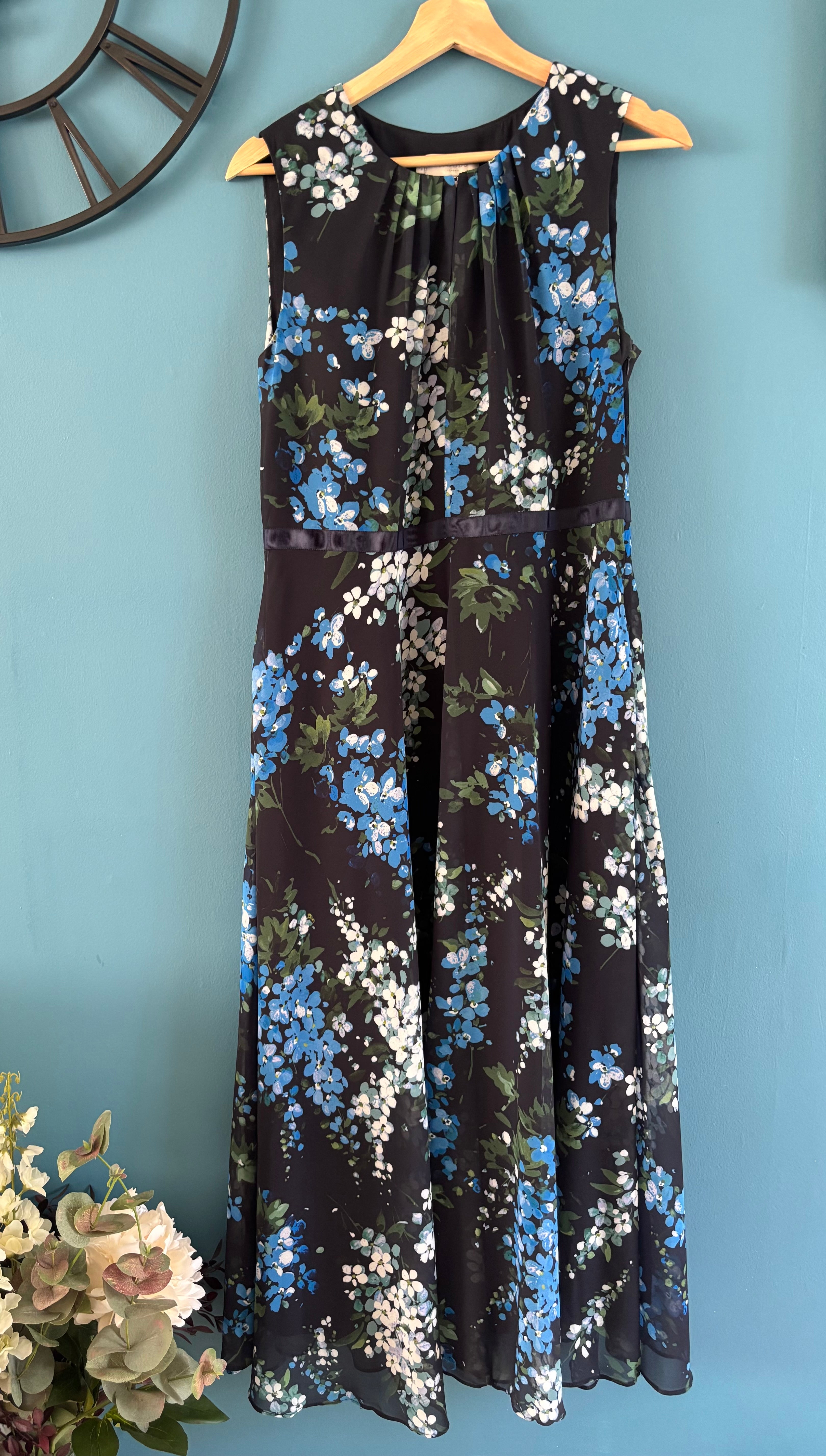 Hobbs -Black Floral - Size 14