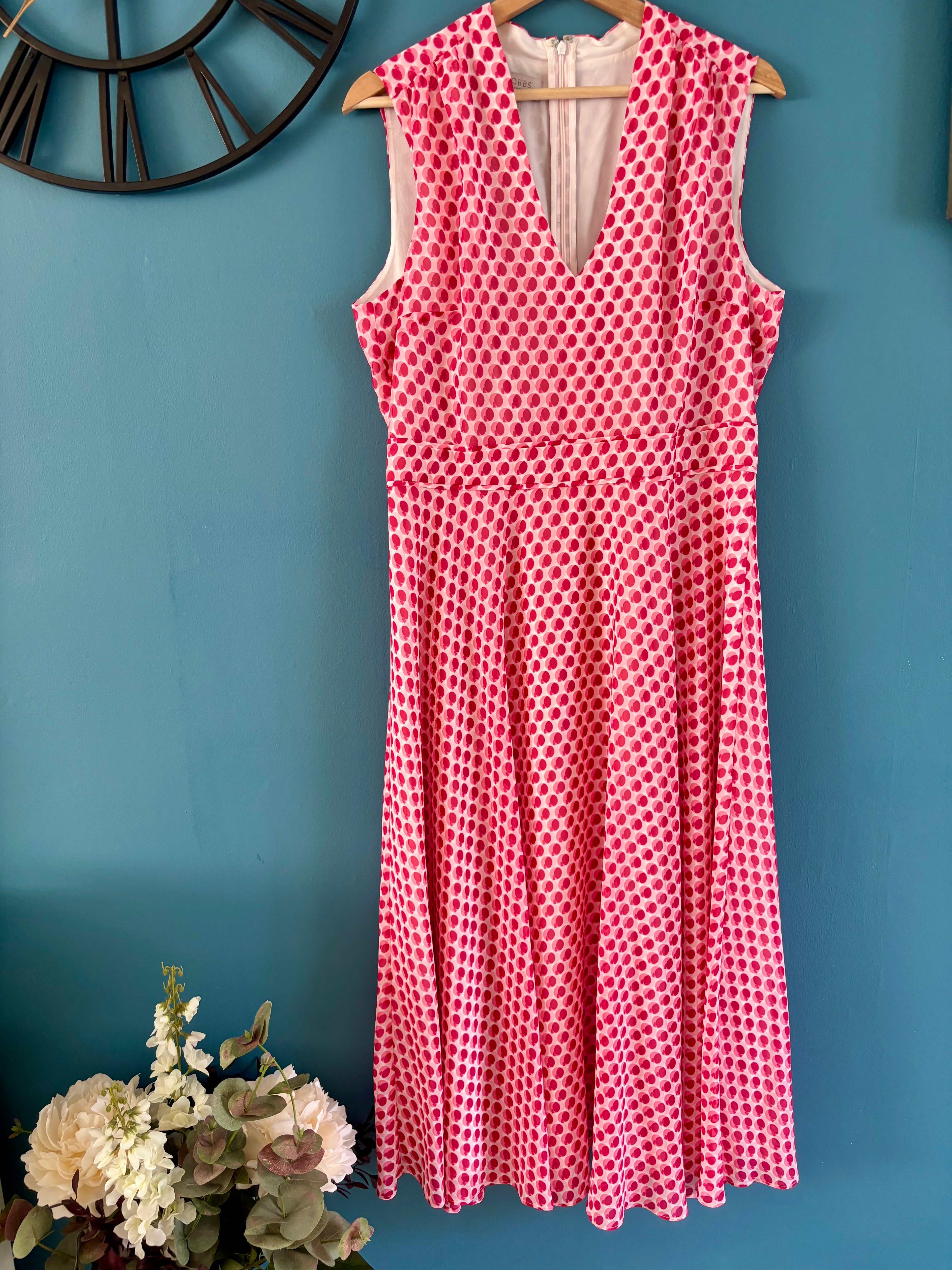 Hobbs - Pink- Size 14