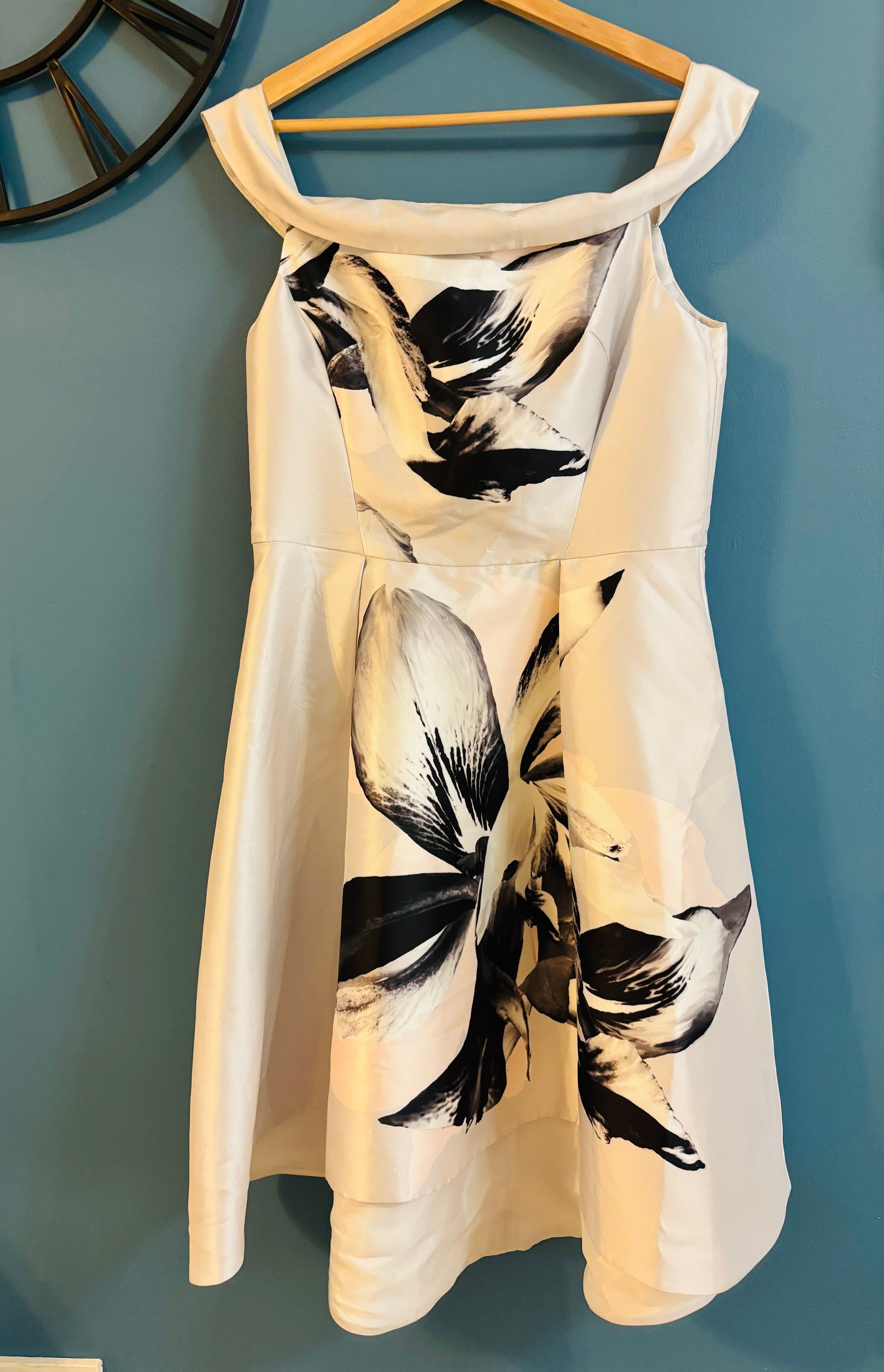 Coast- Cream - Size 14