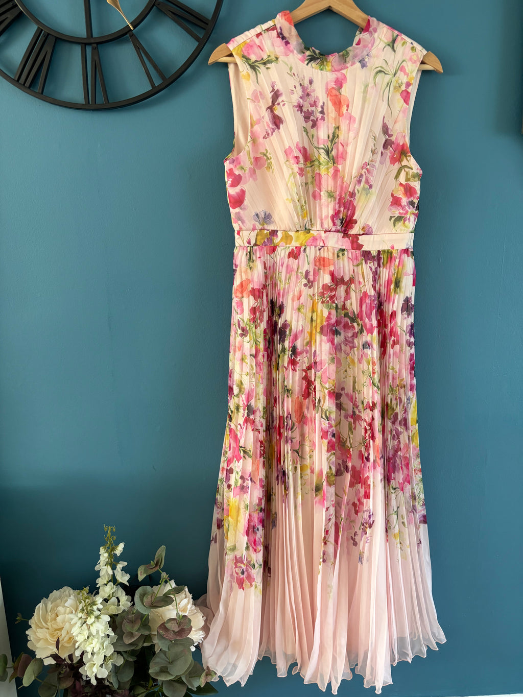 Phase Eight - Pink Floral - Size 10
