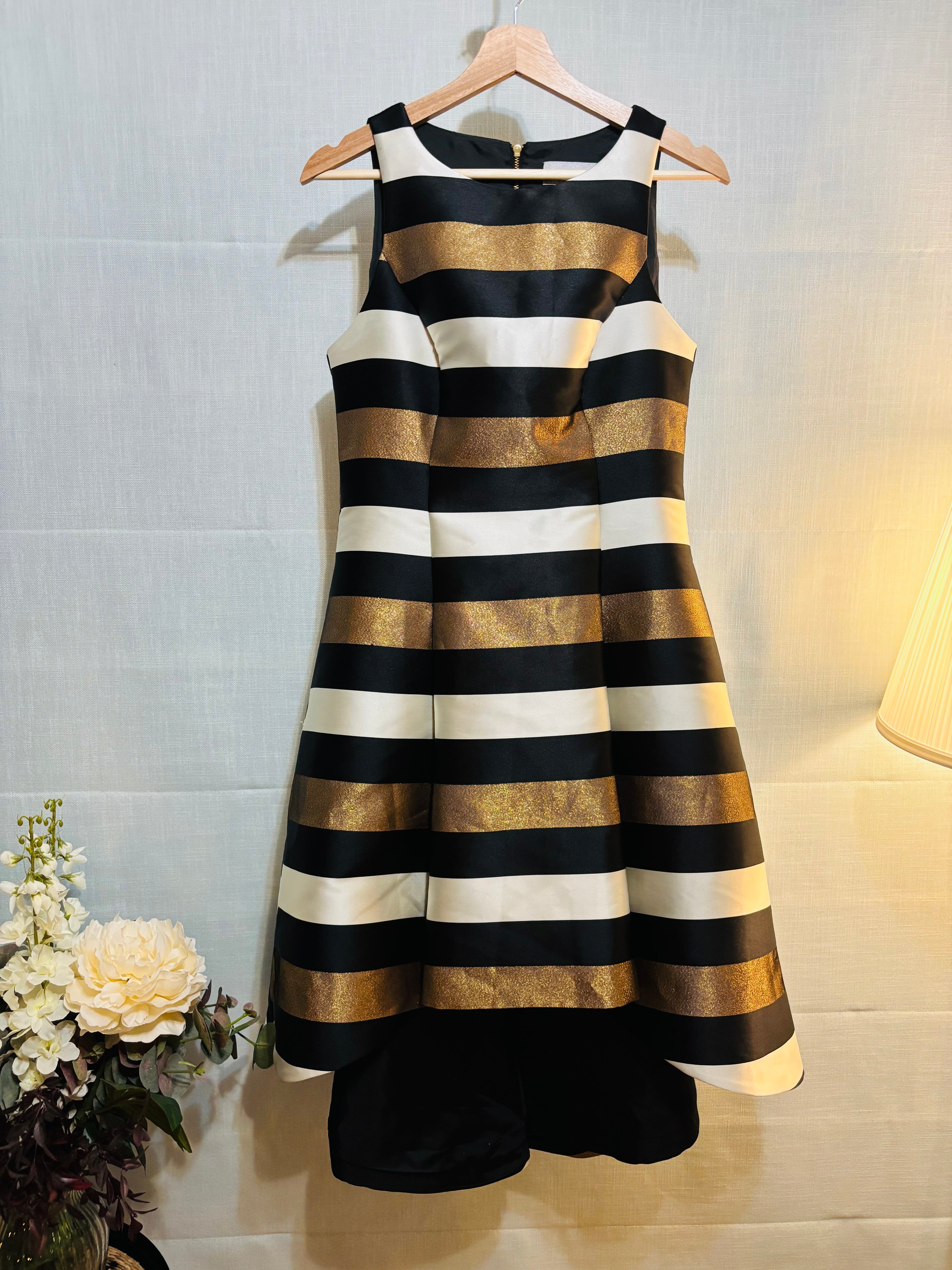 Coast- Gold stripe - Size 12