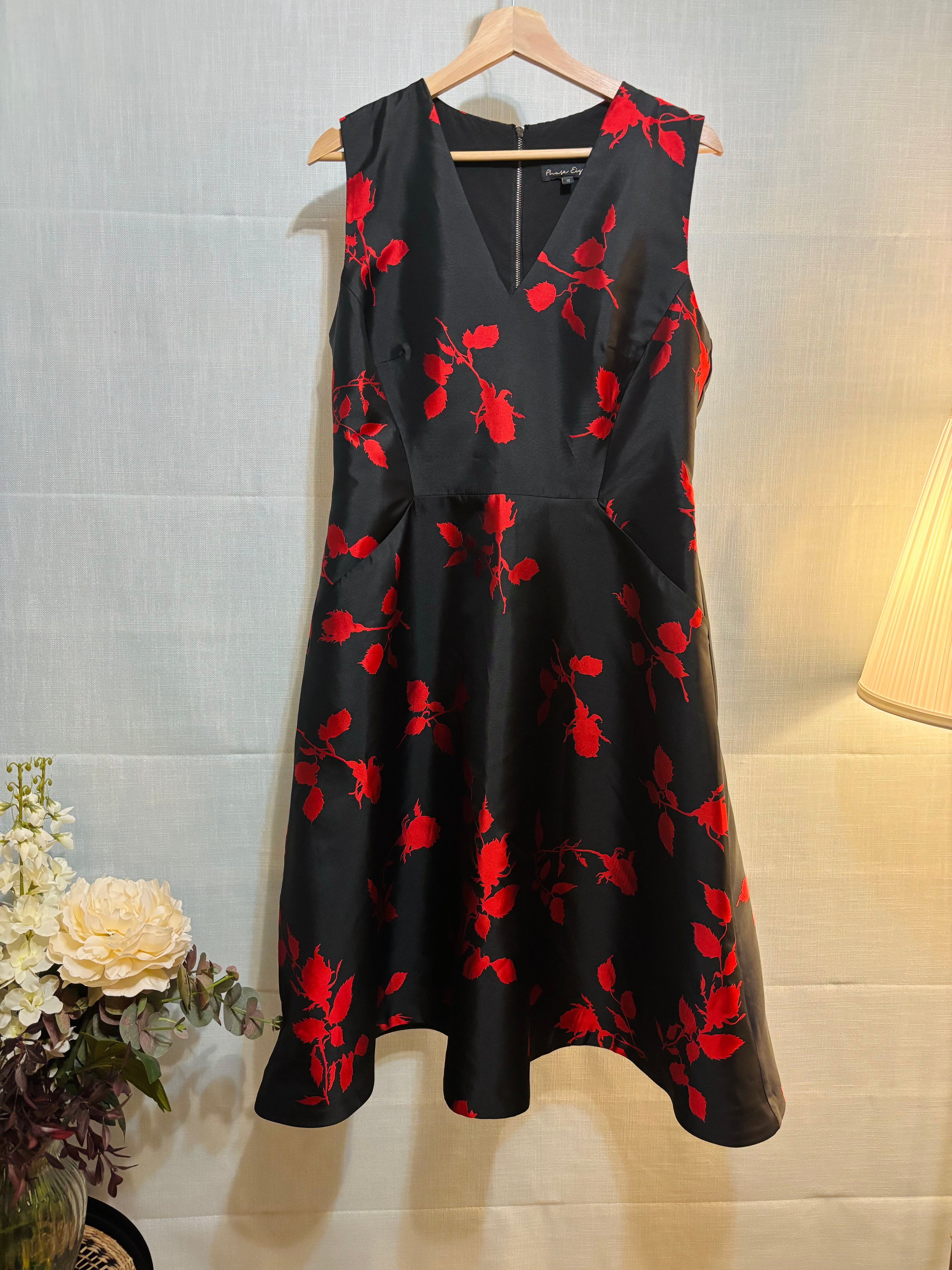 Phase Eight - Red Leaf - Size 14